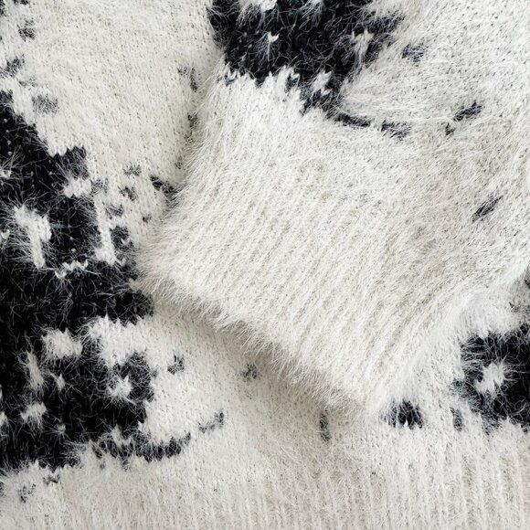 BB Dakota Steve Madden Fuzzy Thick Sweater Women's M Heavy Warm Graphic White - Picture 3 of 7